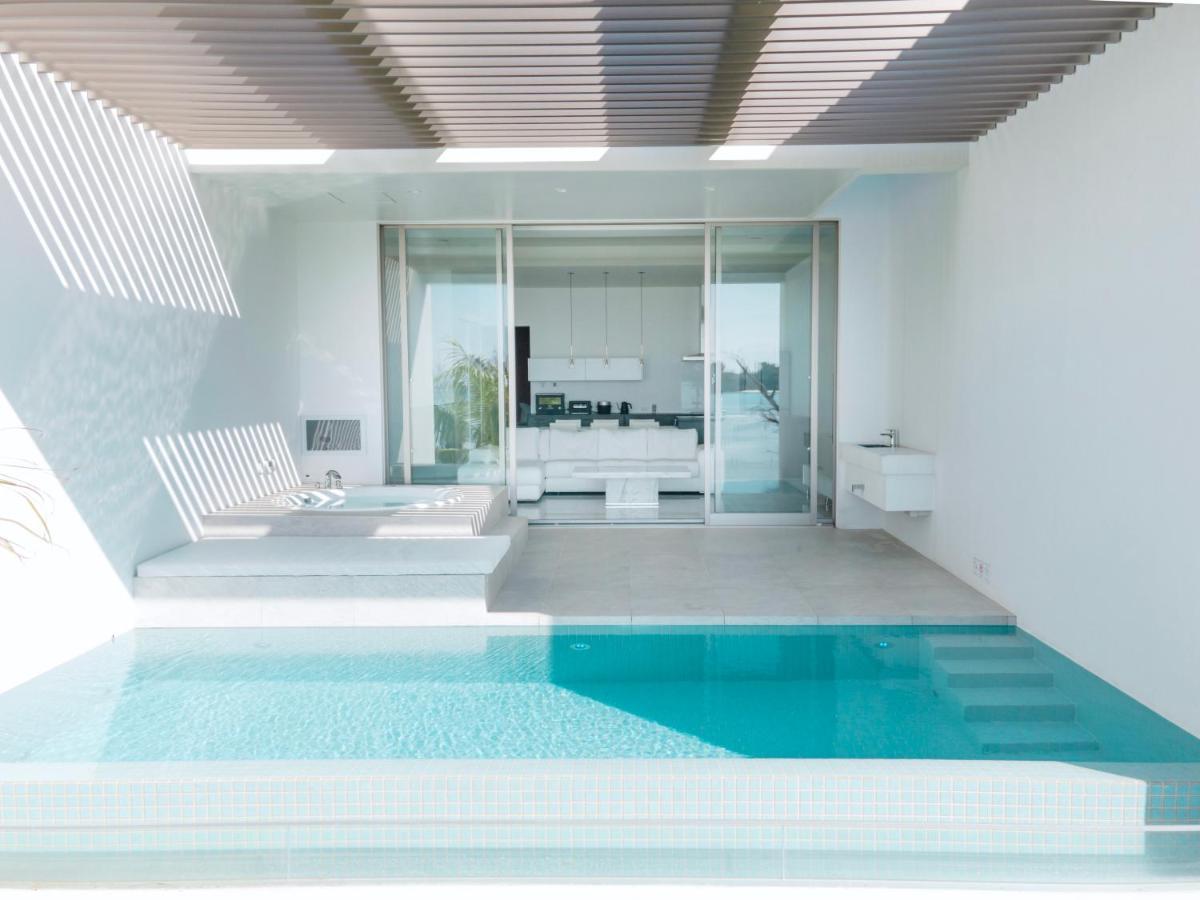 Villa Valiosa On The Beach Онна Екстер'єр фото